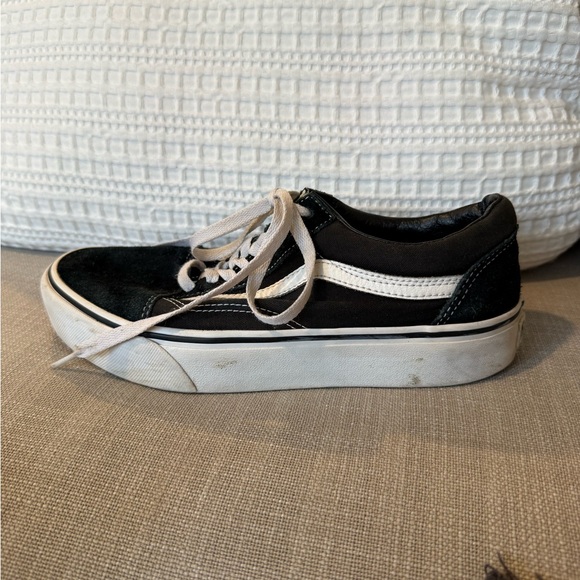 Vans Old Skool Black With White Stripe Men’s Size 7.5 Womens Size 9 off the wall - Picture 2 of 14